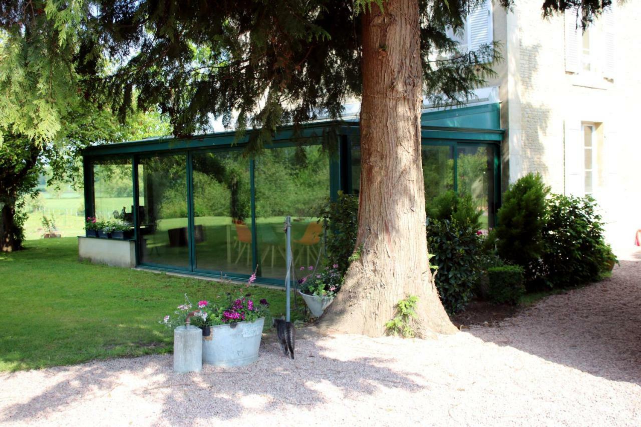 Safraniere De La Venelle Du Moulin Bed & Breakfast Jort Exterior photo